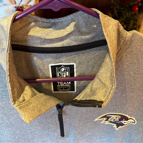 NFL Baltimore Raven’s men’s Quarter-Zip pullover.‎ Sharp grey w/logos front/back - Picture 7 of 7